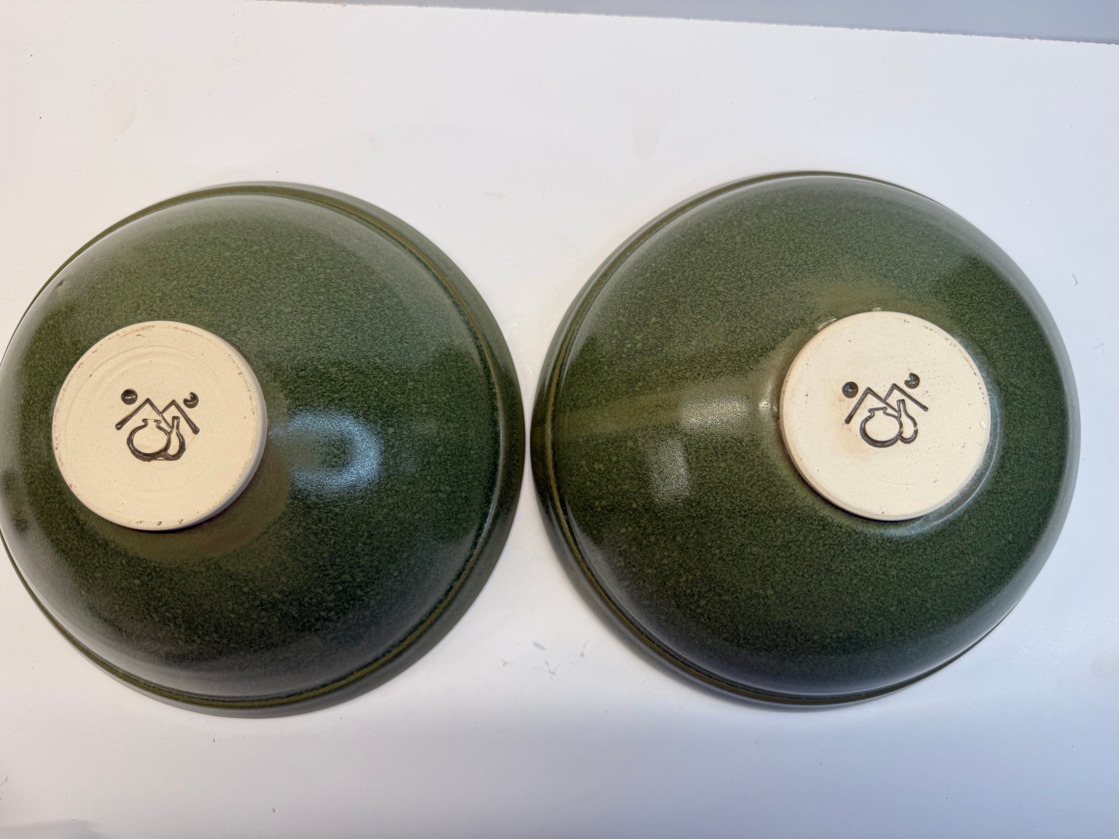 Item 0007 : LFPR Stoneware Medium Bowls in Green (Laigoi) STUNNERS!!!