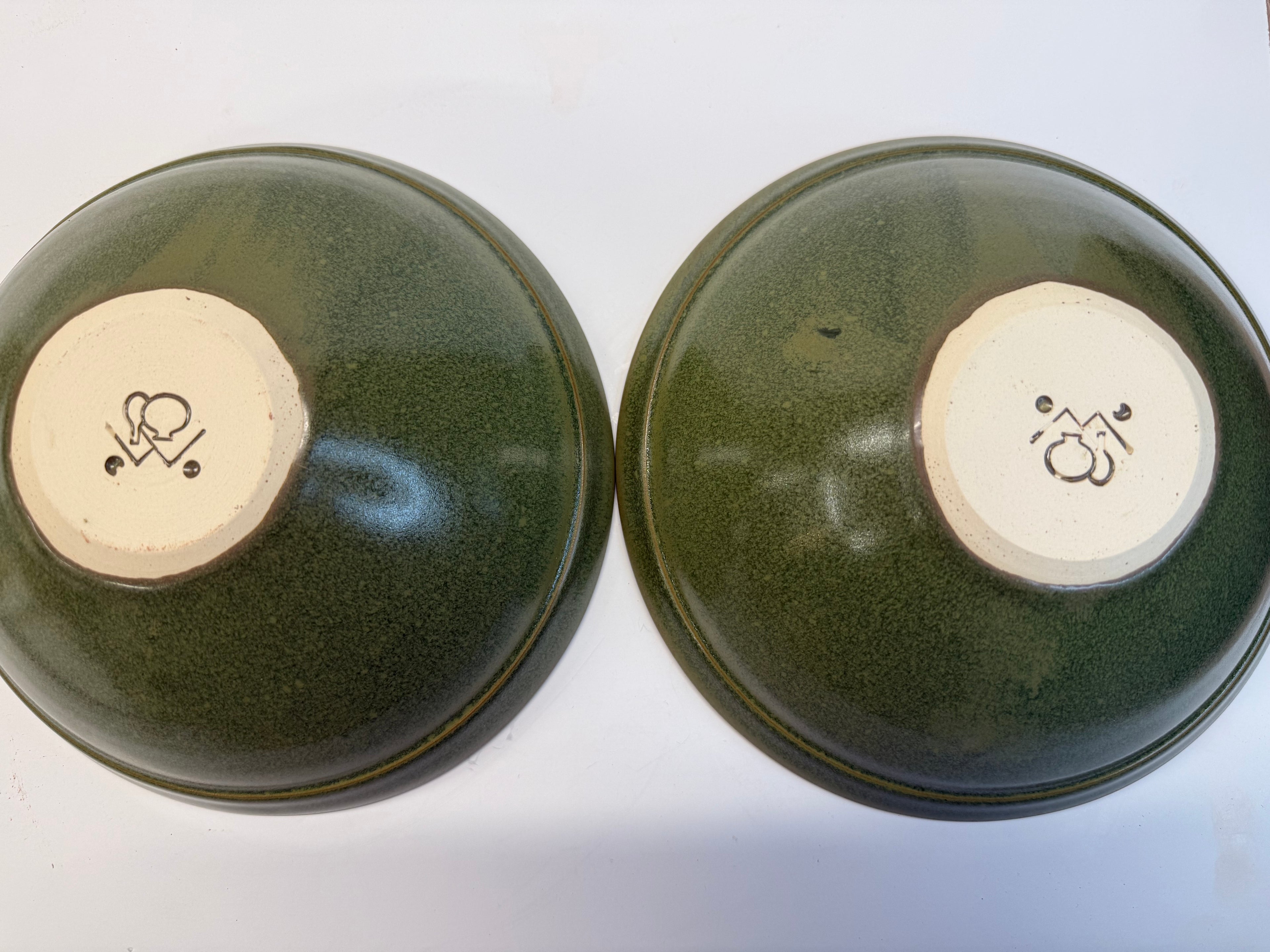 Item 0006 : LFPR Stoneware Medium Bowls in Green (Laigoi) - STUNNERS!!!