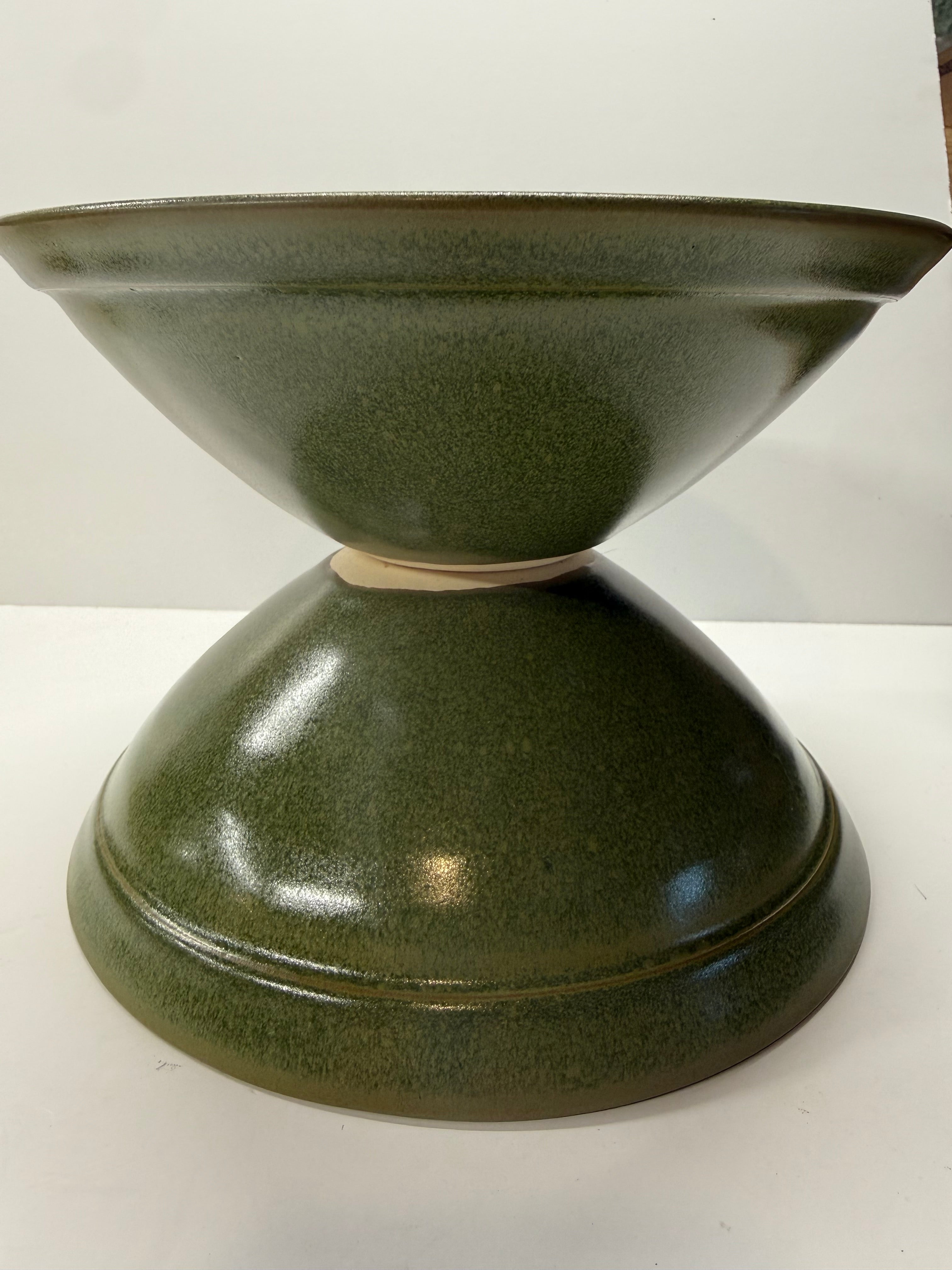 Item 0006 : LFPR Stoneware Medium Bowls in Green (Laigoi) - STUNNERS!!!