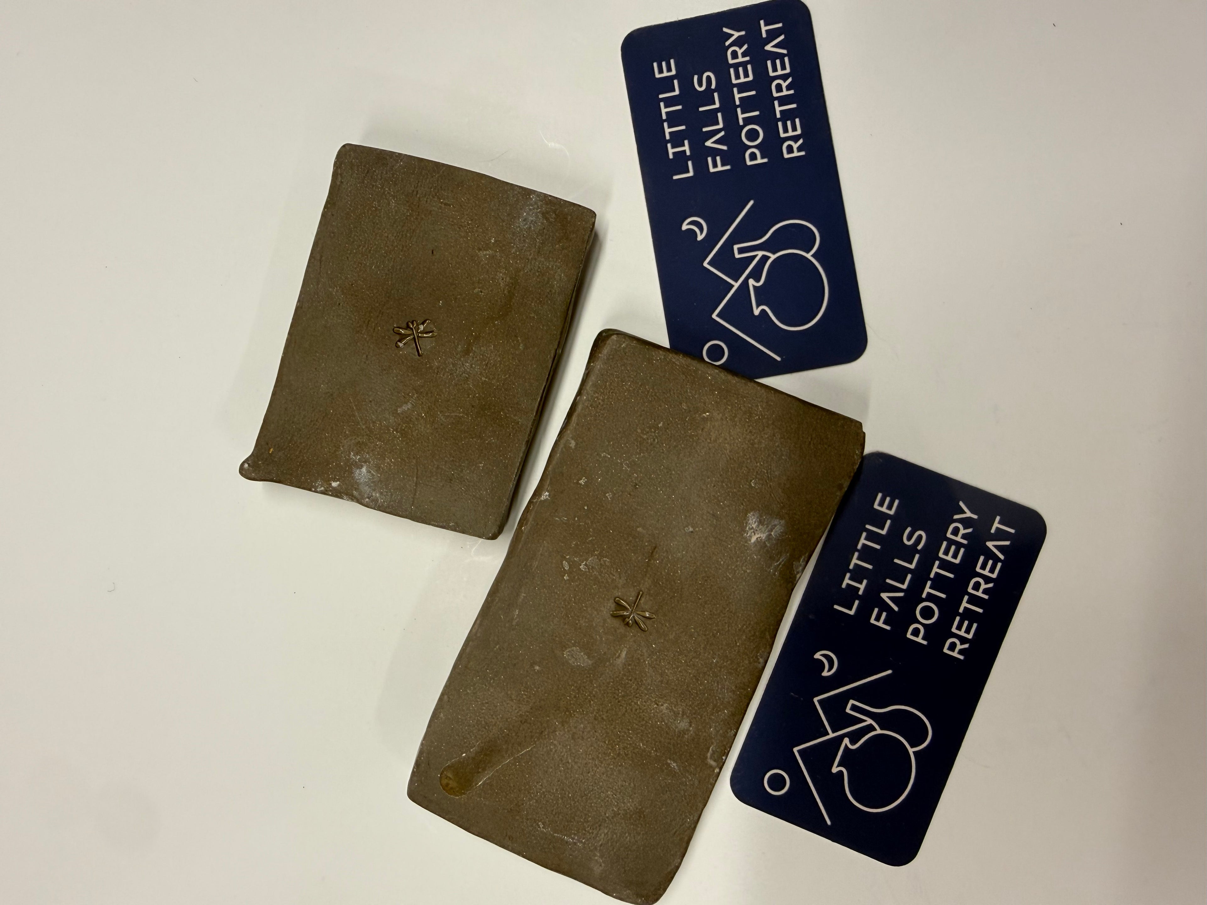 Item 0019: LFPR Dragon-fly Hand-carved Soap-saver/dish PAIR in Green (Laigoi)